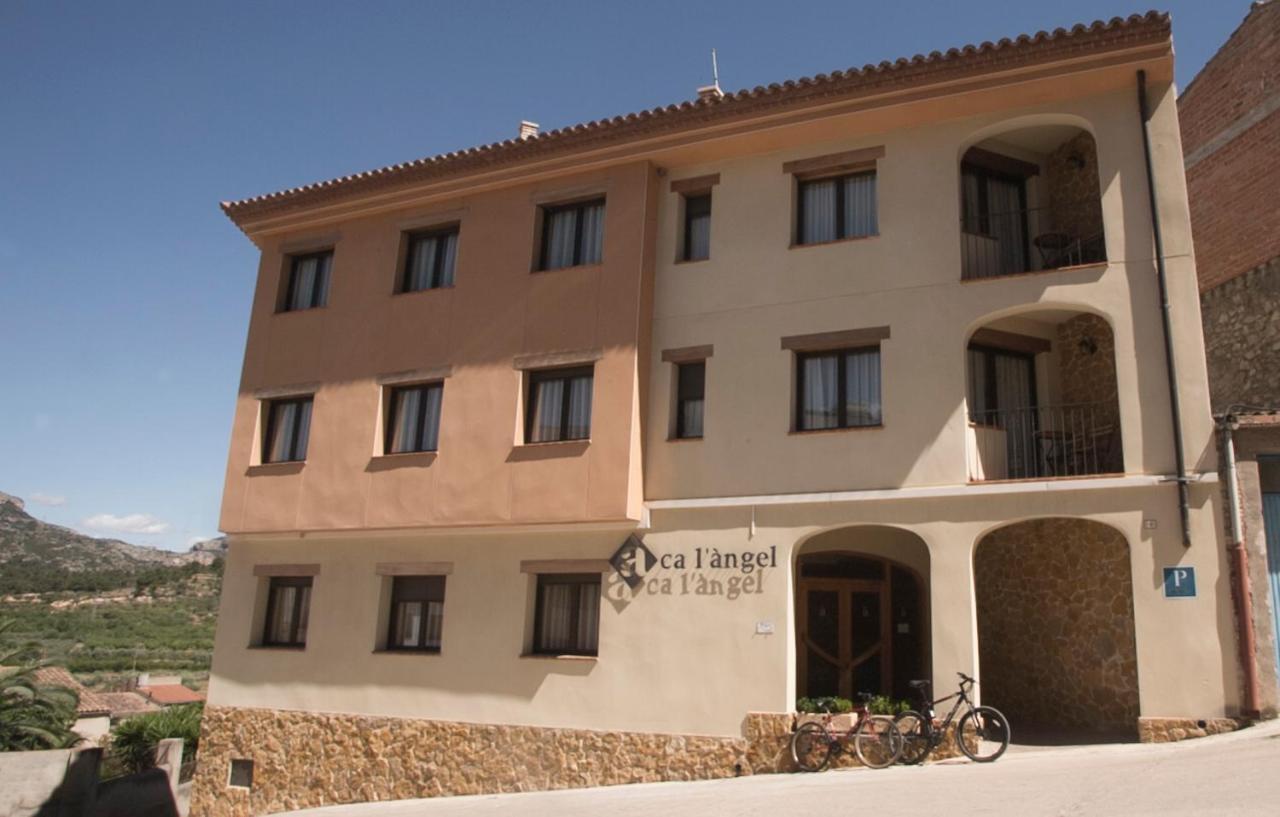 Ca L'Angel Hotel Pinell de Bray Exterior foto